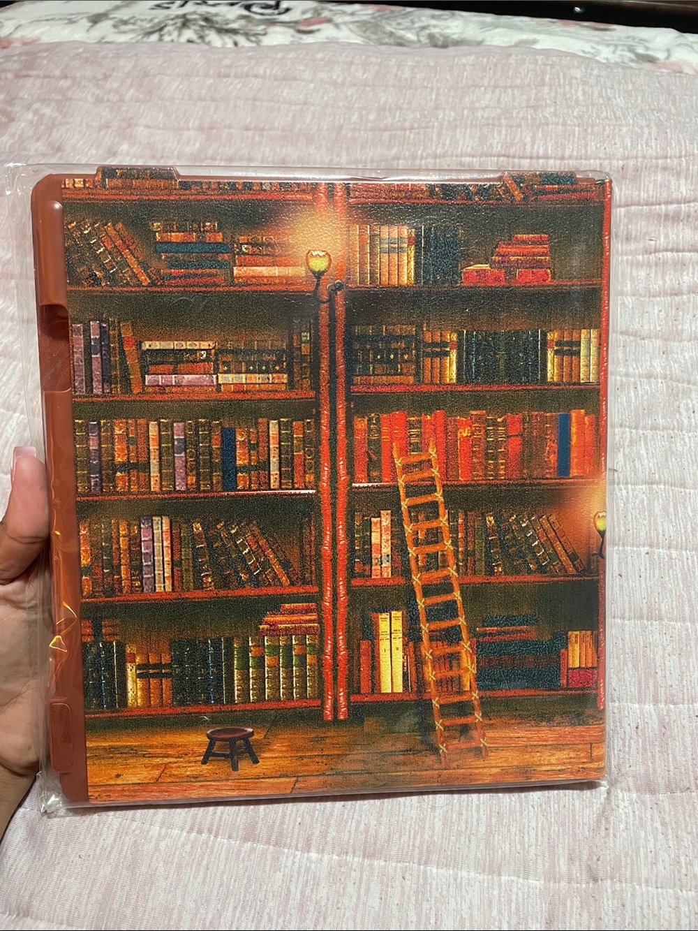 Library Design Case for Kindle - Picture 10 of 10